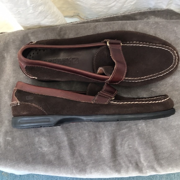 Coastal classy!Sperry Top Siders Size 10 olive-y brown color - Picture 15 of 15